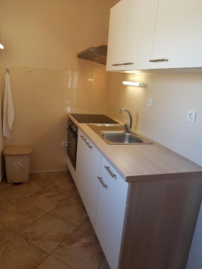 Family Friendly Seaside Apartments Kanica, Rogoznica - 12895 Extérieur photo